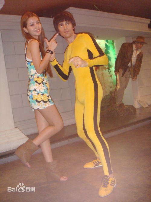 李毓芬(Tia Keiko)生活照壁纸壁纸