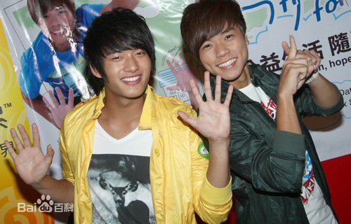 东于哲(Thomas&Jack)生活照一前后照片