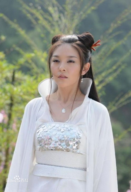 郑敏(CRYSTAL)演员影视照生活照相册