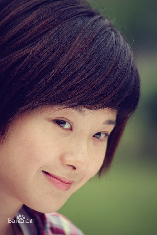 刘滢滢的影性感图片图集