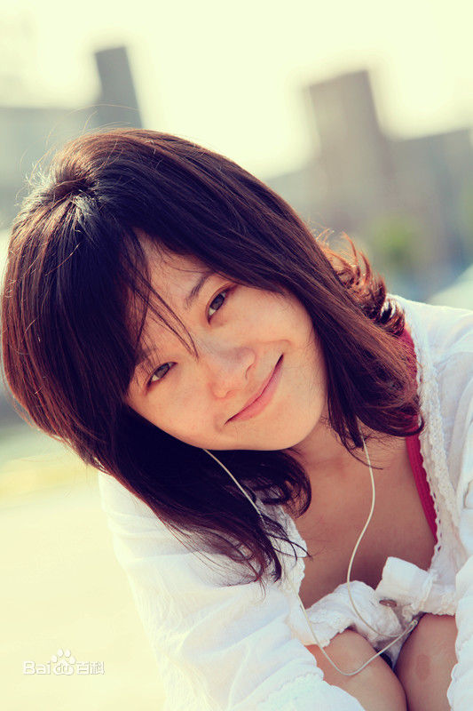 刘滢滢的影性感图片图集