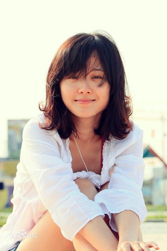 刘滢滢的影性感图片图集