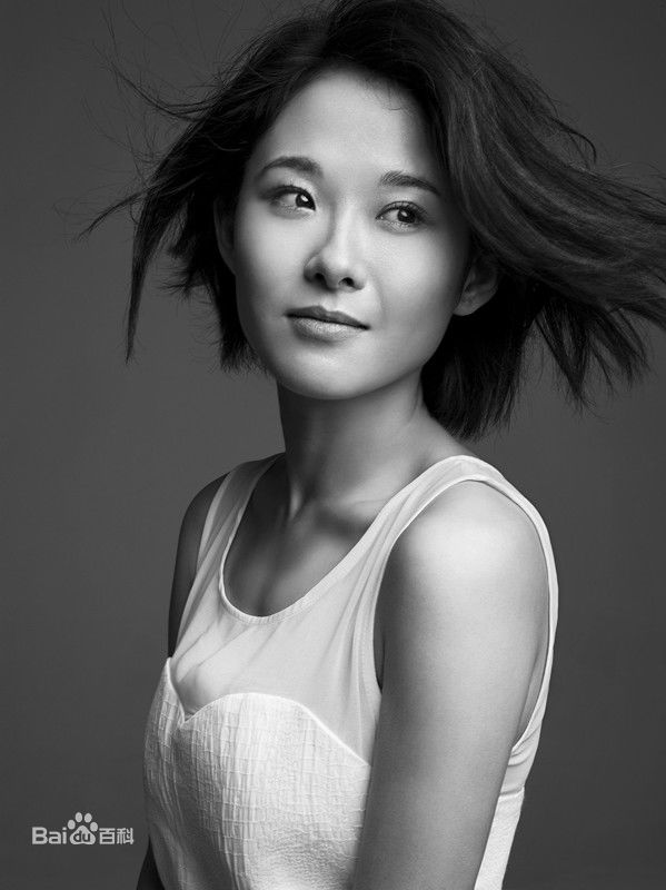 刘滢黑白印象图片图册