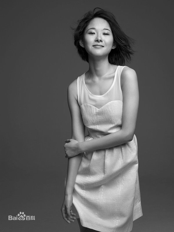 刘滢黑白印象图片图册