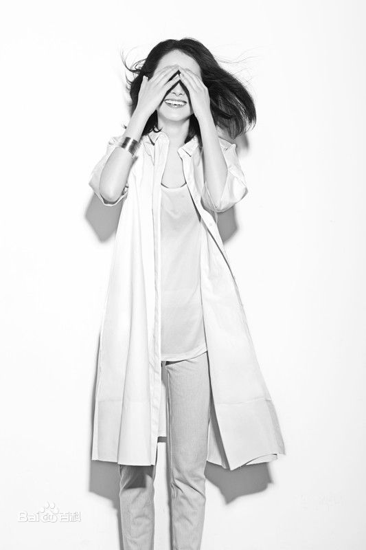 刘滢黑白印象图片图册