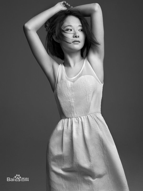 刘滢黑白印象图片图册