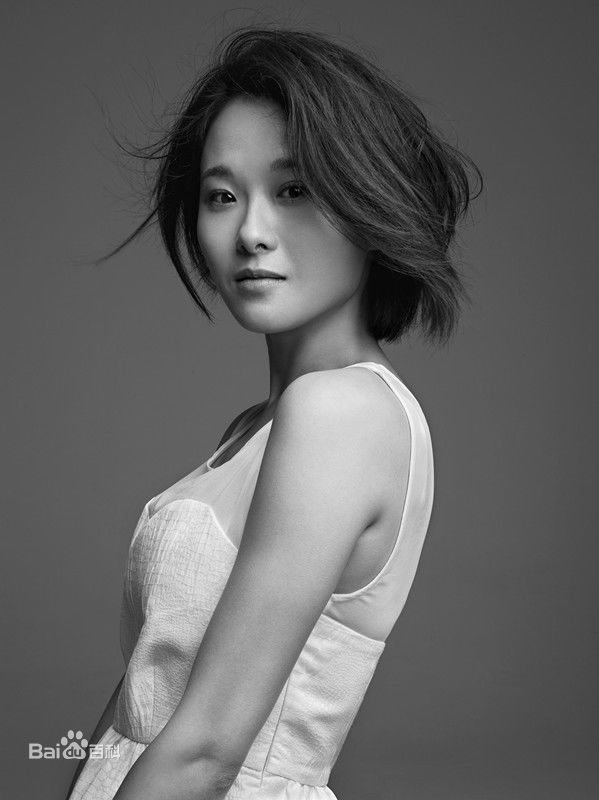 刘滢黑白印象图片图册