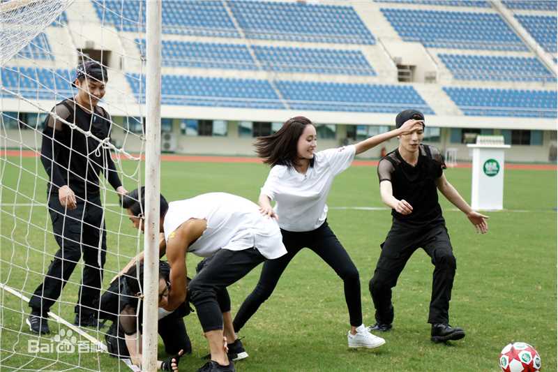 王智(WangZhi)真人秀综艺节目前后照片