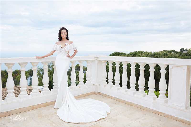 王智(WangZhi)亮相第69届戛纳国际电影节前后照片