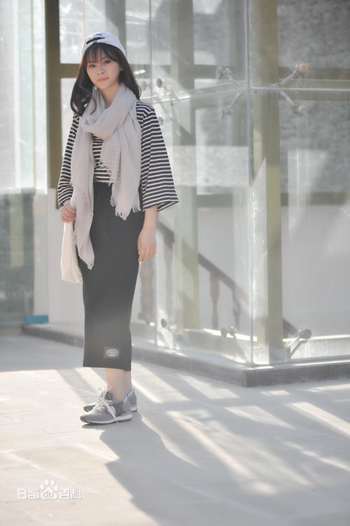 尔玛依娜(ERMA)最新壁纸