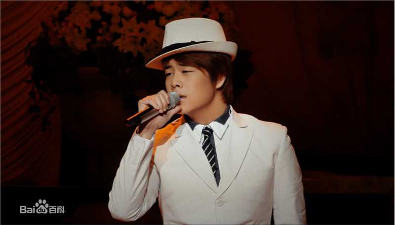 极泷出席活动壁纸壁纸