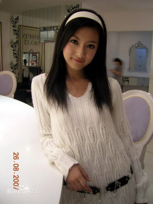 余玥(Yilia)最全童年壁纸