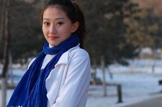 最新蒋依杉壁纸