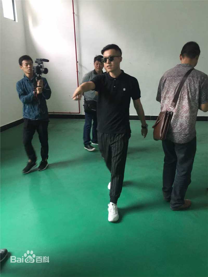 裘仲维(David)工作照2性感图片图集