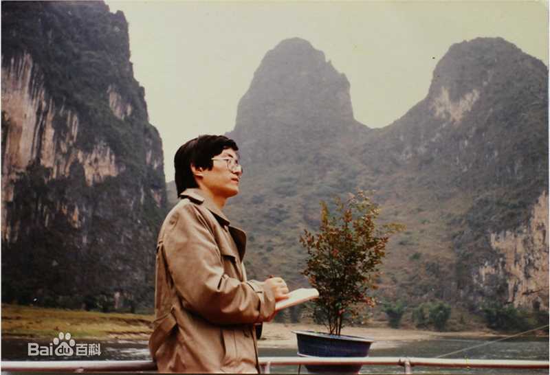 赵治平艺术生活照素颜照壁纸