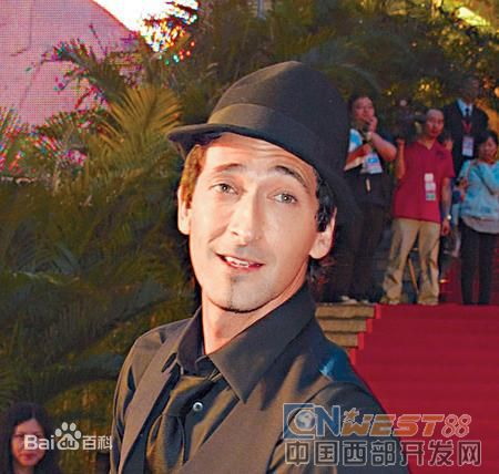 阿德里安·布劳迪(Adrien Brody)阿德里恩·布劳迪出席活动照片图片图集