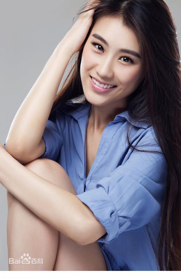 王婉中(Yoko)概述图册前后照片