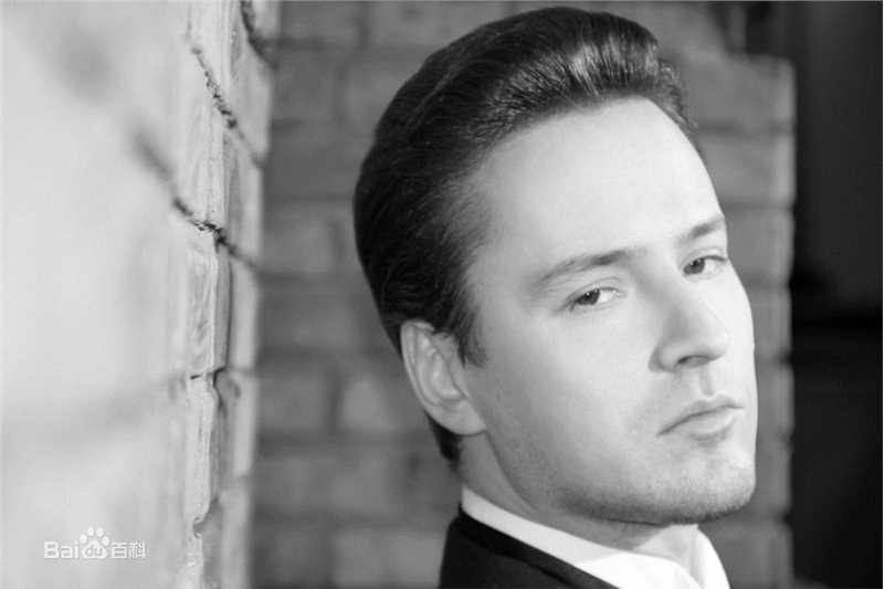 维塔利·弗拉达索维奇·格拉乔夫(Виталий Владасович Грачёв)《建党伟业》高清剧照