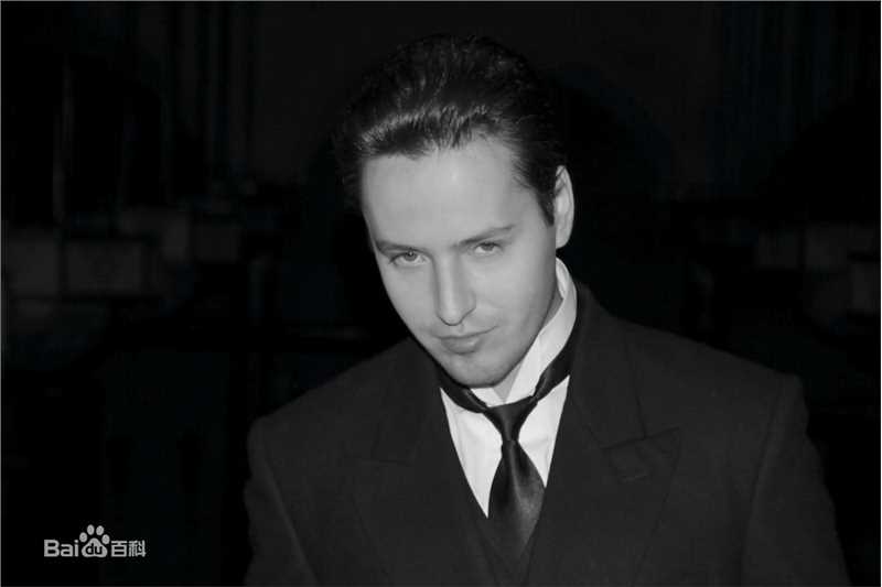 维塔利·弗拉达索维奇·格拉乔夫(Виталий Владасович Грачёв)《建党伟业》高清剧照