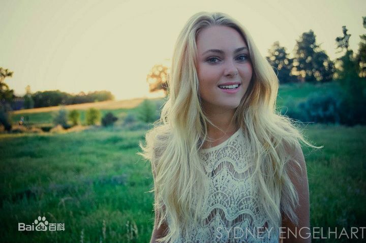 安娜索菲亚·罗伯(AnnaSophia Robb)精彩图册