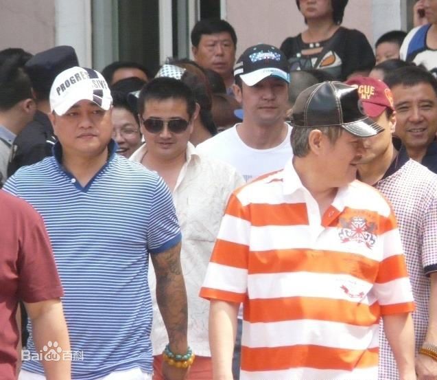 张家豪出席活动前后照片