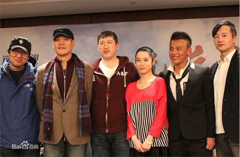 杨旸《光荣大地》最优质剧照