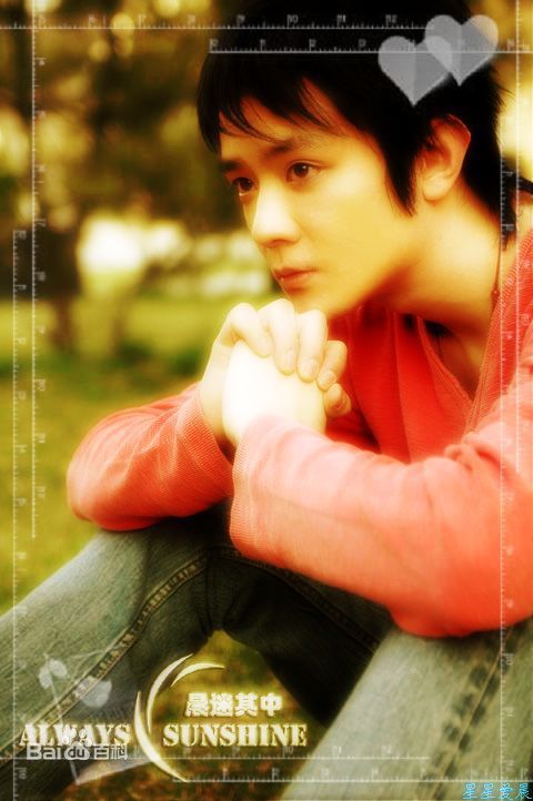 张子晨成长经历性感图片图集