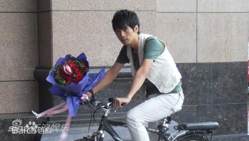 魏鹏(Johnny)最新剧照