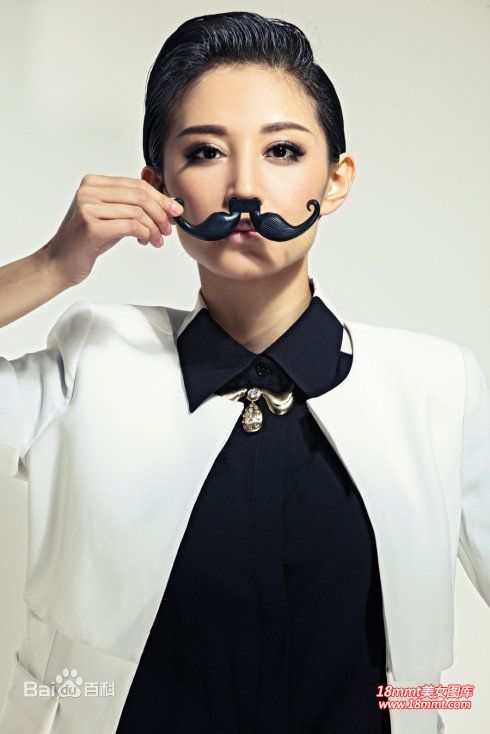 侯璎珏(Hou Yingjue)精选优雅英伦风图册