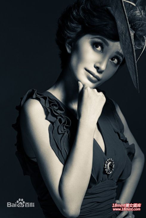 侯璎珏(Hou Yingjue)精选优雅英伦风图册