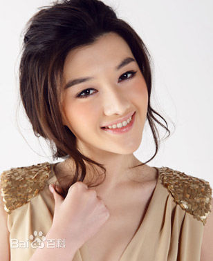 冯丹滢前后照片