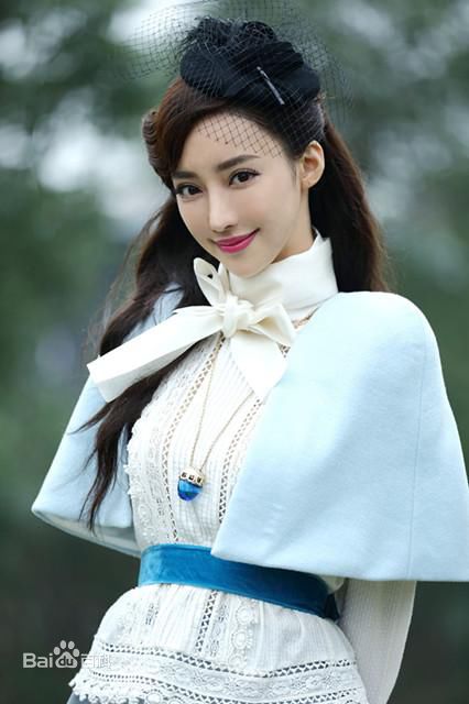 刘凡菲(Viola)重生之名流巨星壁纸壁纸