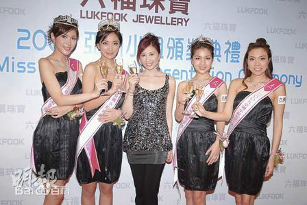 王希瑶(Viona)亚洲小姐左一：壁纸壁纸