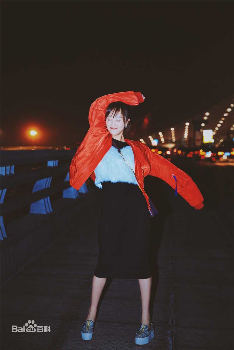 蓝盈莹(Lyric)机场LOOK素颜照相册