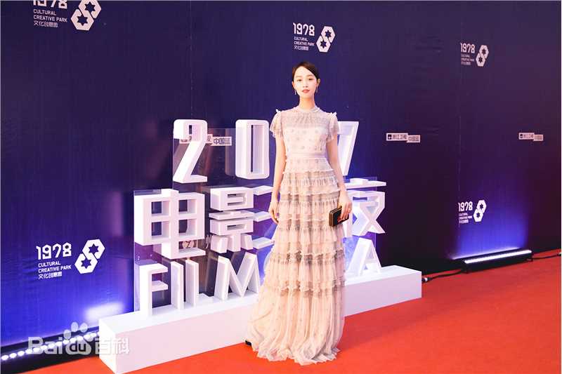 蓝盈莹(Lyric)电影之夜壁纸壁纸