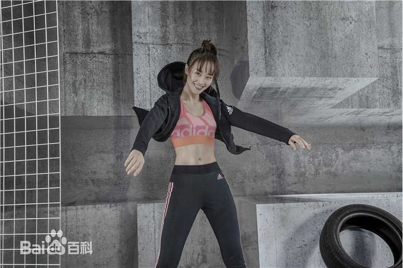 蓝盈莹(Lyric)×adidas图片图集