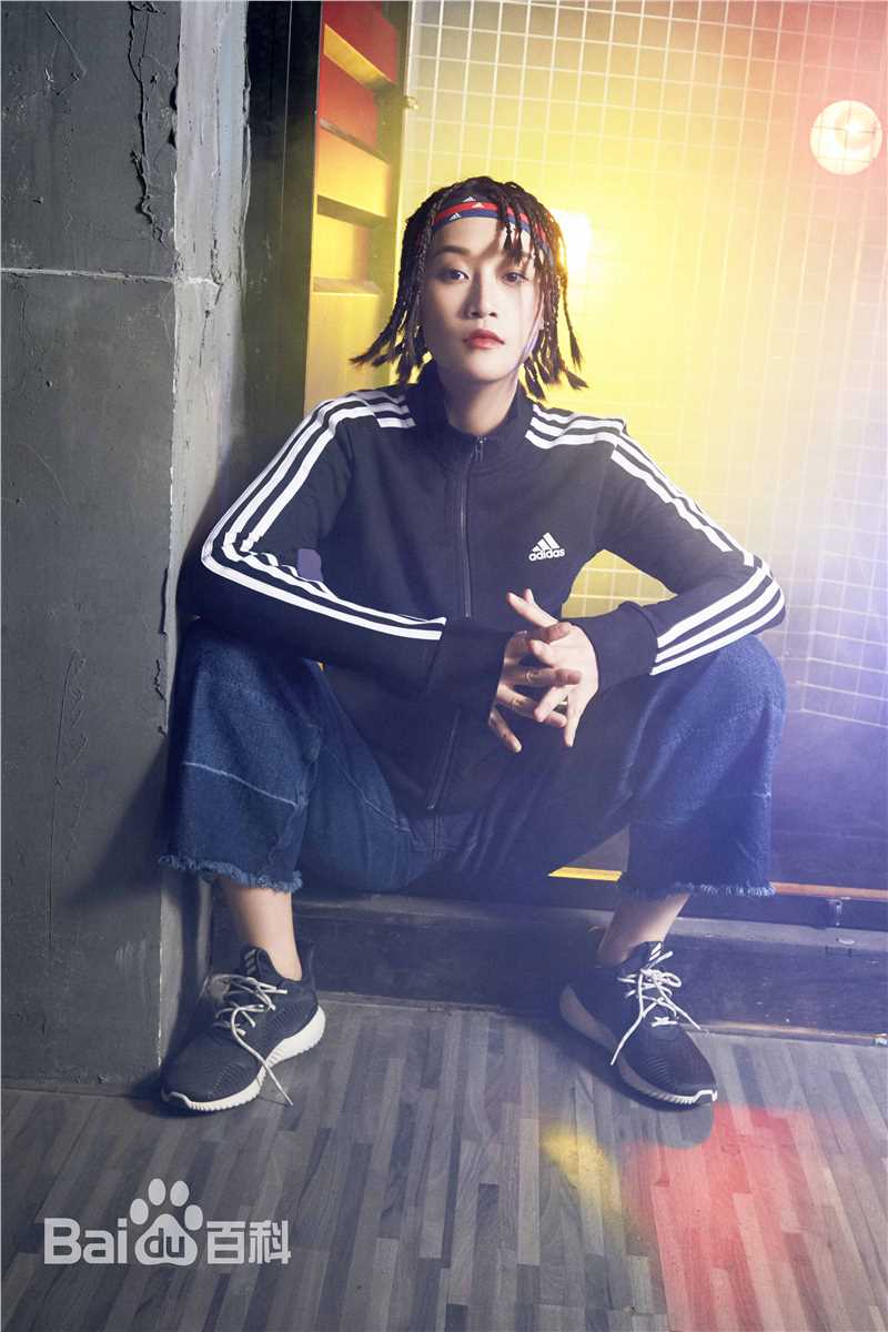 蓝盈莹(Lyric)×adidas图片图集
