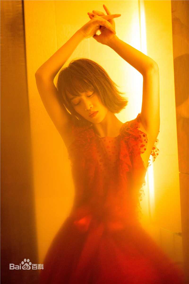 蓝盈莹(Lyric)兴趣部落心赏之夜年度心赏最佳屏幕表现壁纸壁纸