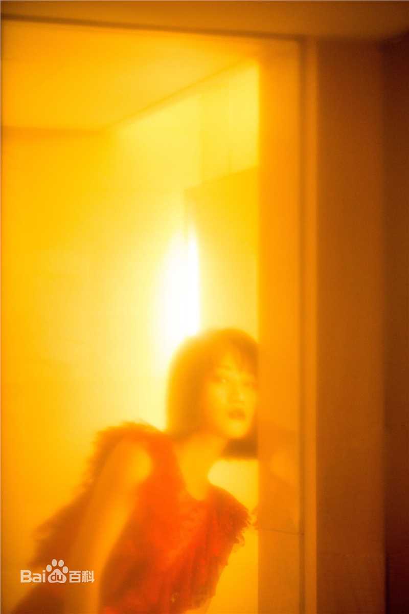 蓝盈莹(Lyric)兴趣部落心赏之夜年度心赏最佳屏幕表现壁纸壁纸