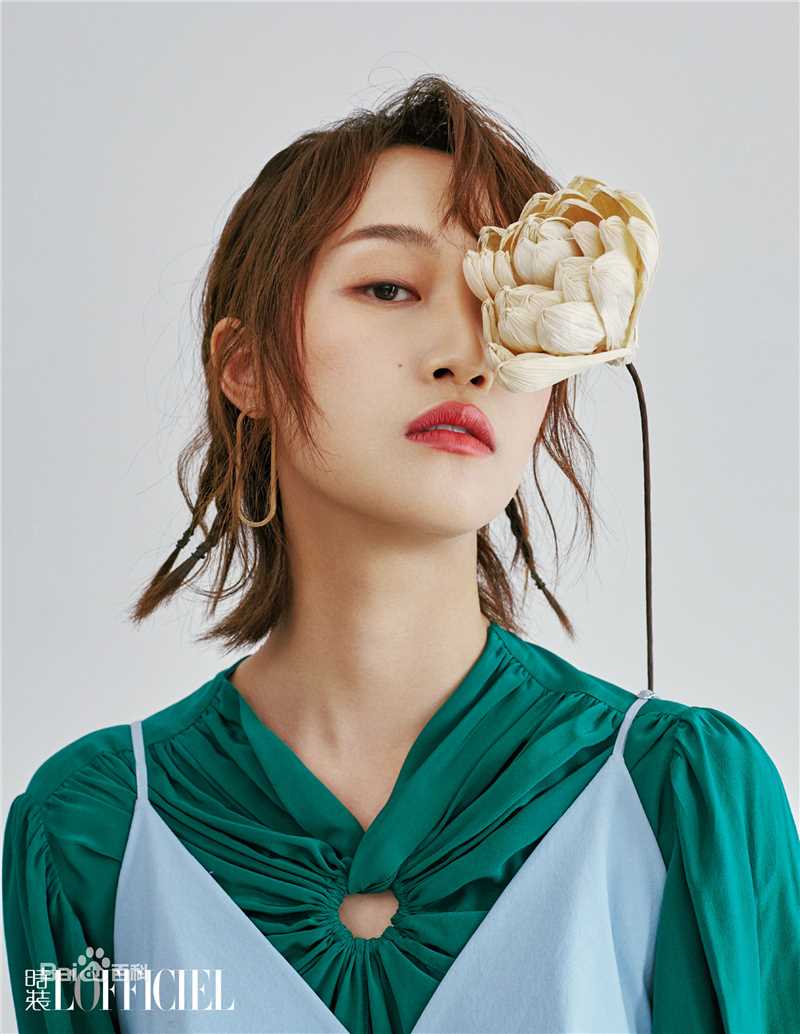 最新蓝盈莹(Lyric)在《时装LOFFICIEL》中的图集