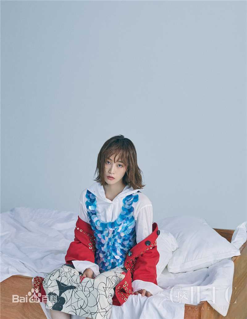 蓝盈莹(Lyric)《小资CHIC》封面