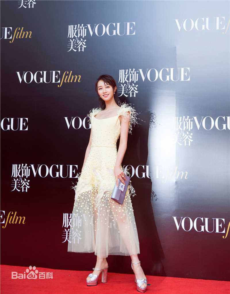 蓝盈莹(Lyric)Vogue Film 时装电影展开幕图册