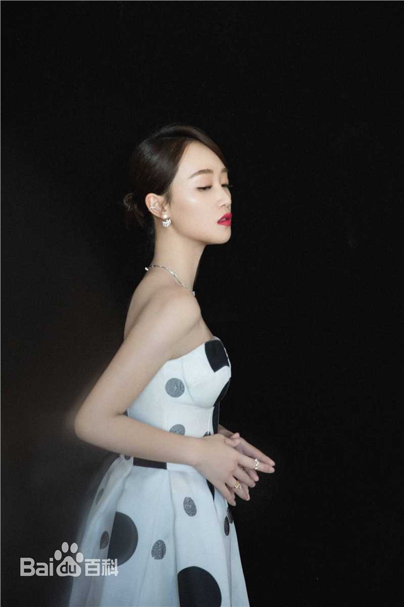 蓝盈莹(Lyric)2017中国时尚权力榜 活动性感图片图集