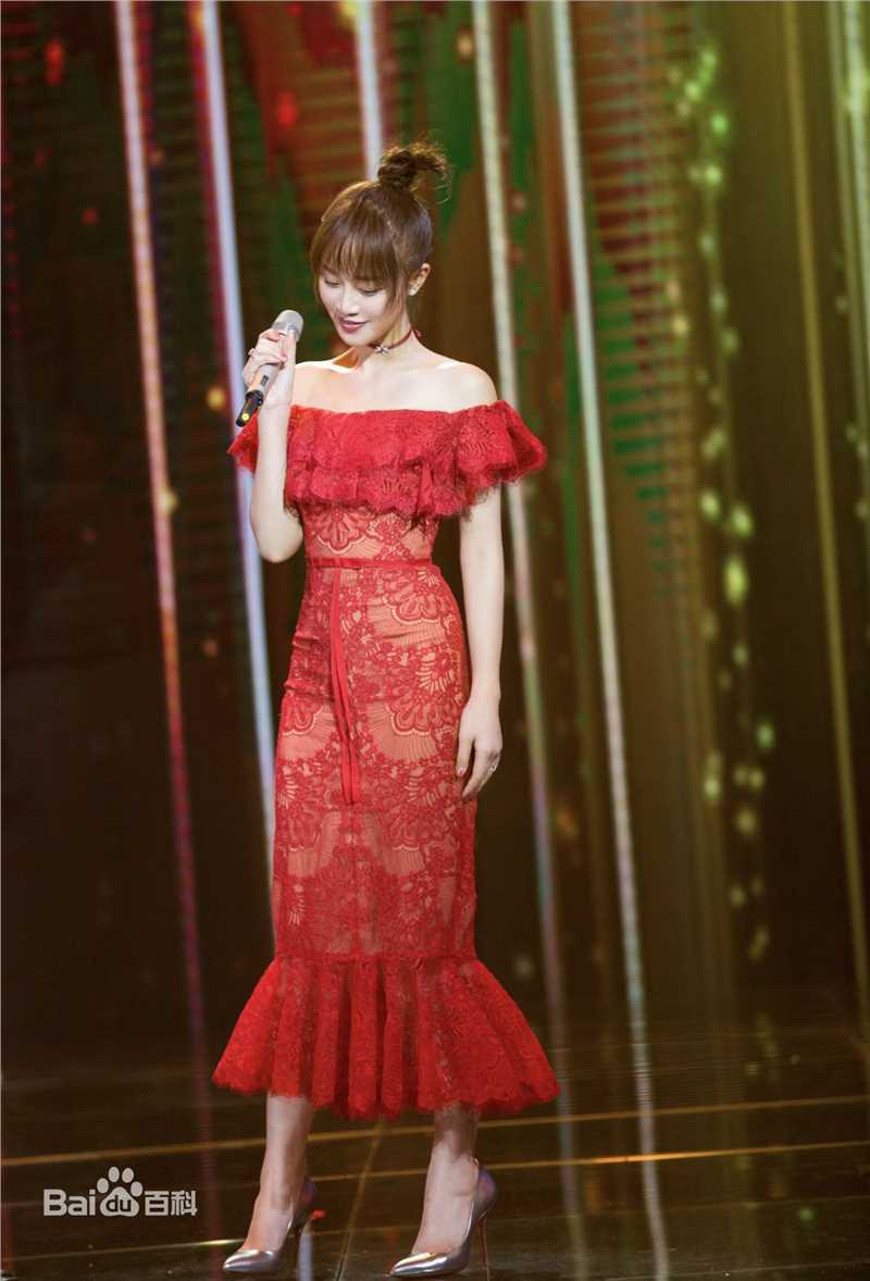 高清蓝盈莹(Lyric)在《春晚倒计时》节目中的图集