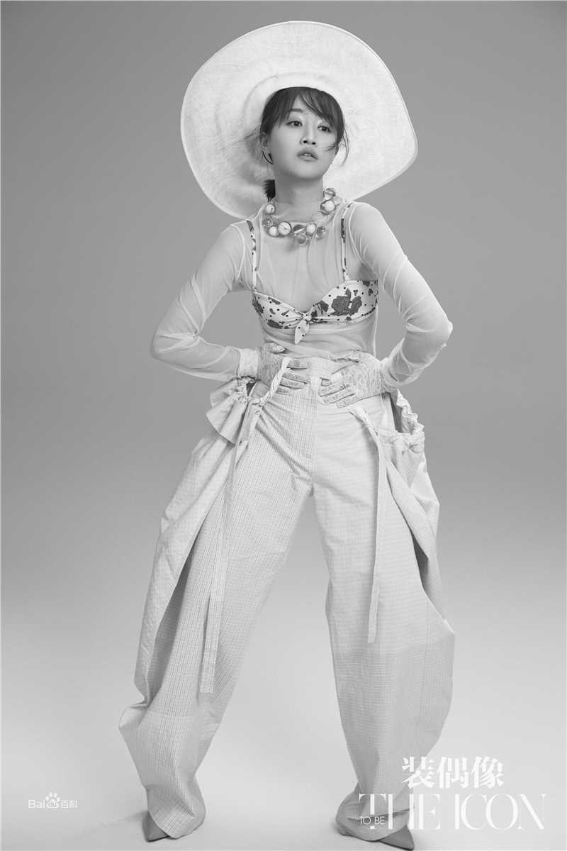 高清蓝盈莹(Lyric)在《装偶像》中的图集