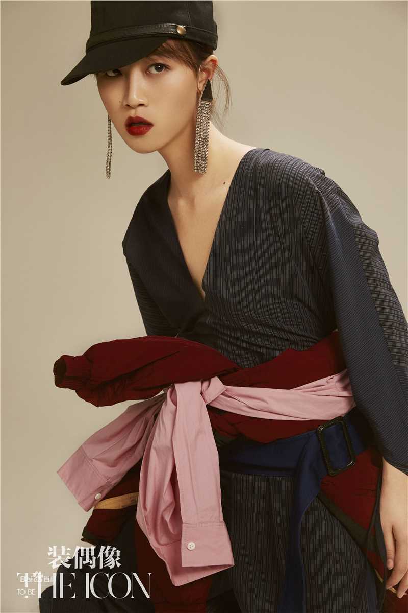 高清蓝盈莹(Lyric)在《装偶像》中的图集