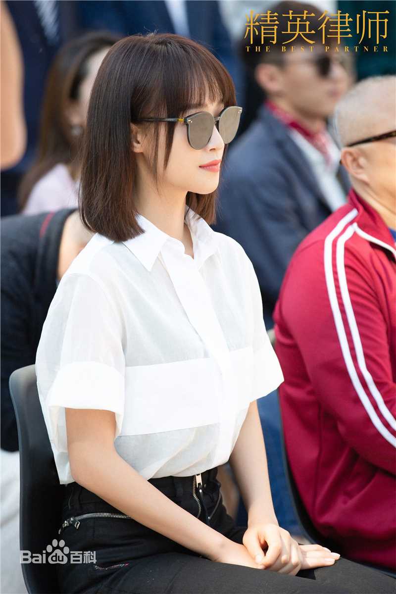 精选蓝盈莹(Lyric)在《精英律师》中的图册