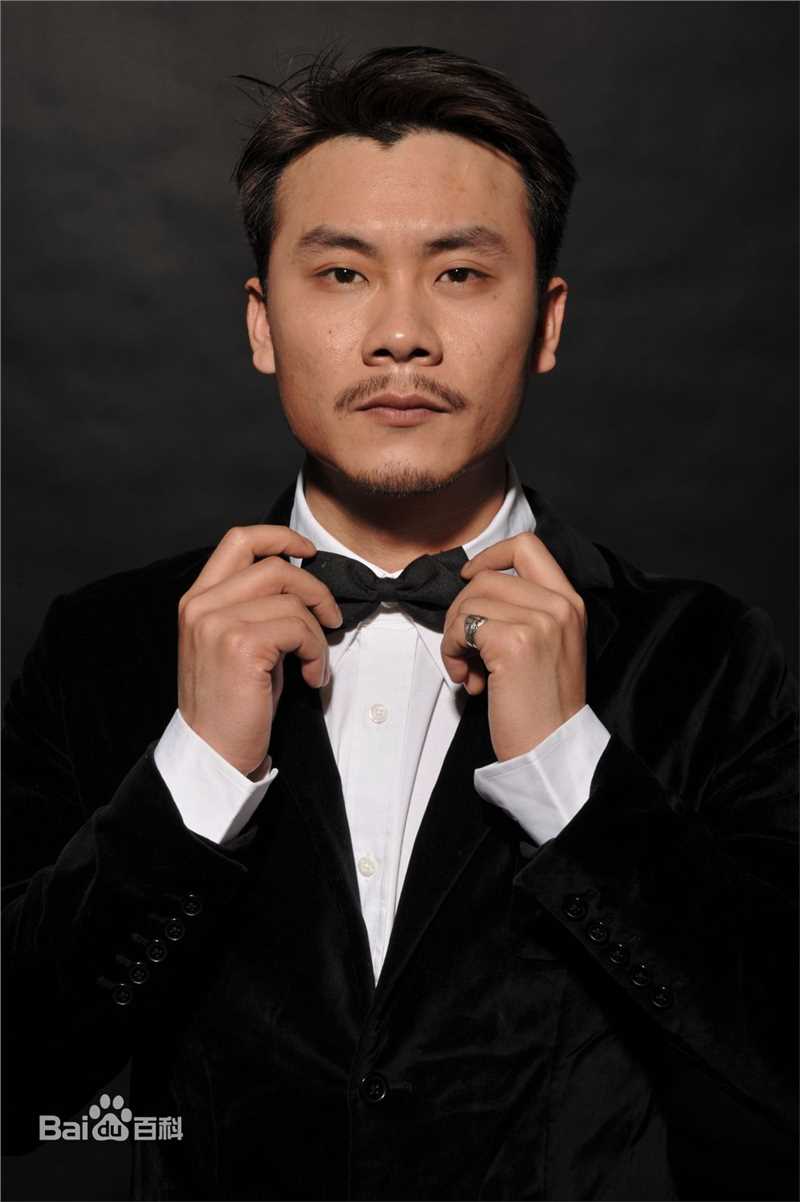 最新王唯性感图片