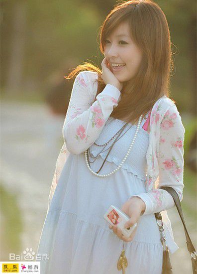 最新周梦娅性感图片