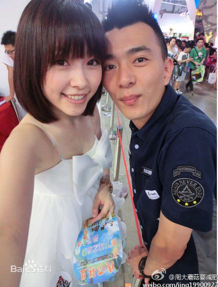 最新周梦娅性感图片